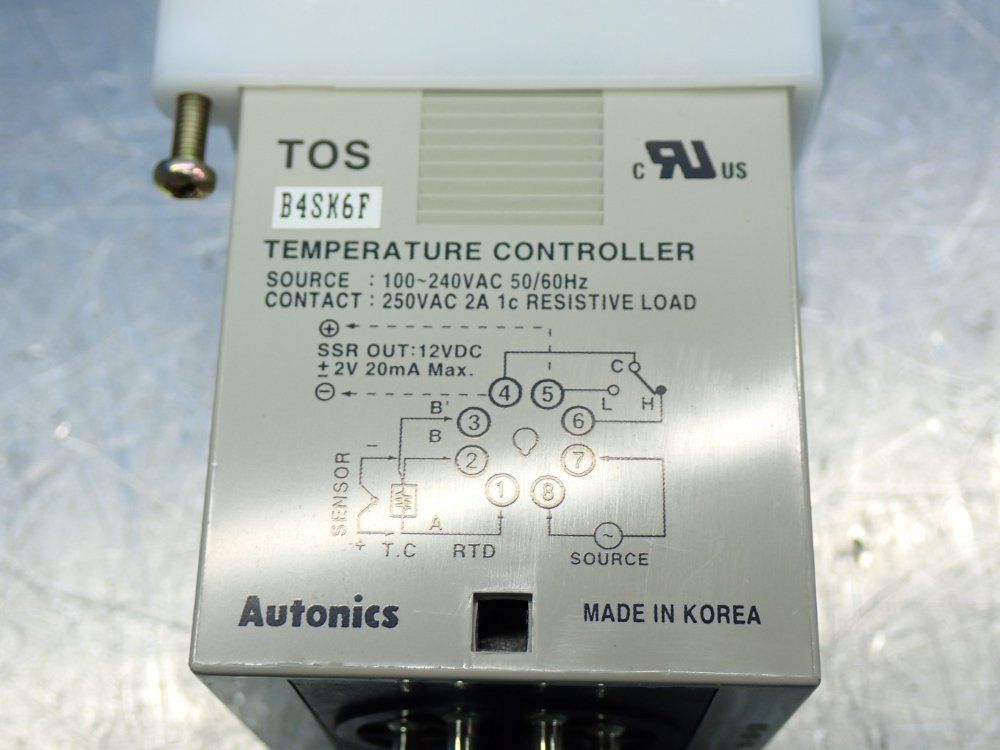 Autonics 0-600 Degrees F Temperature Controller - Tos-b4sk6f