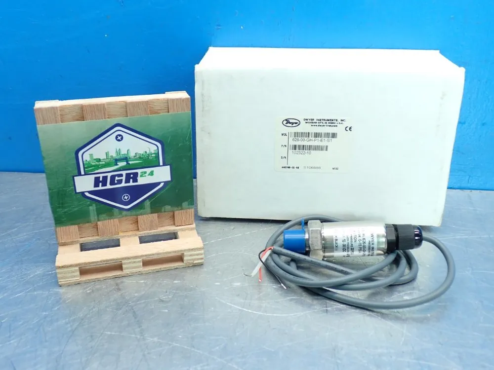 Dwyer Magnehelic Differential Pressure Gauge - 626-00-gh-p1-e1-s1