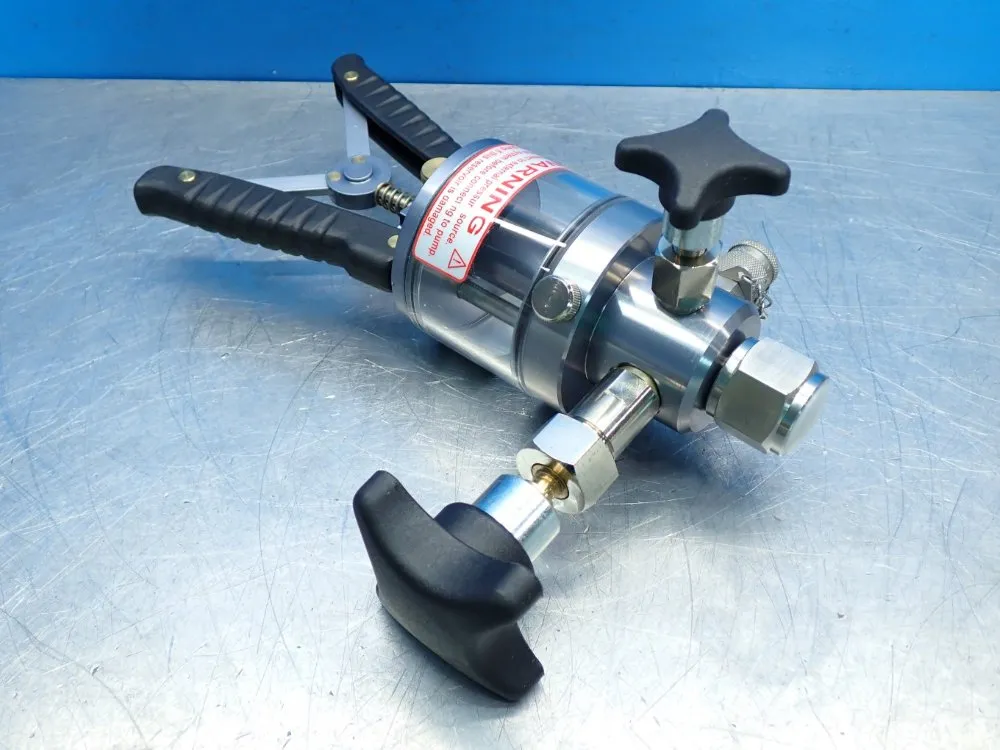 Wika 1000bar 14,500psi Max Hydraulic Hand Pump - Cpp1000-h-p-zzz-z-zz