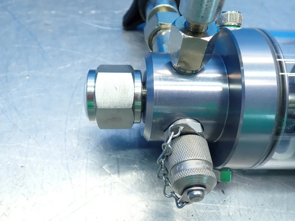 Wika 1000bar 14,500psi Max Hydraulic Hand Pump - Cpp1000-h-p-zzz-z-zz