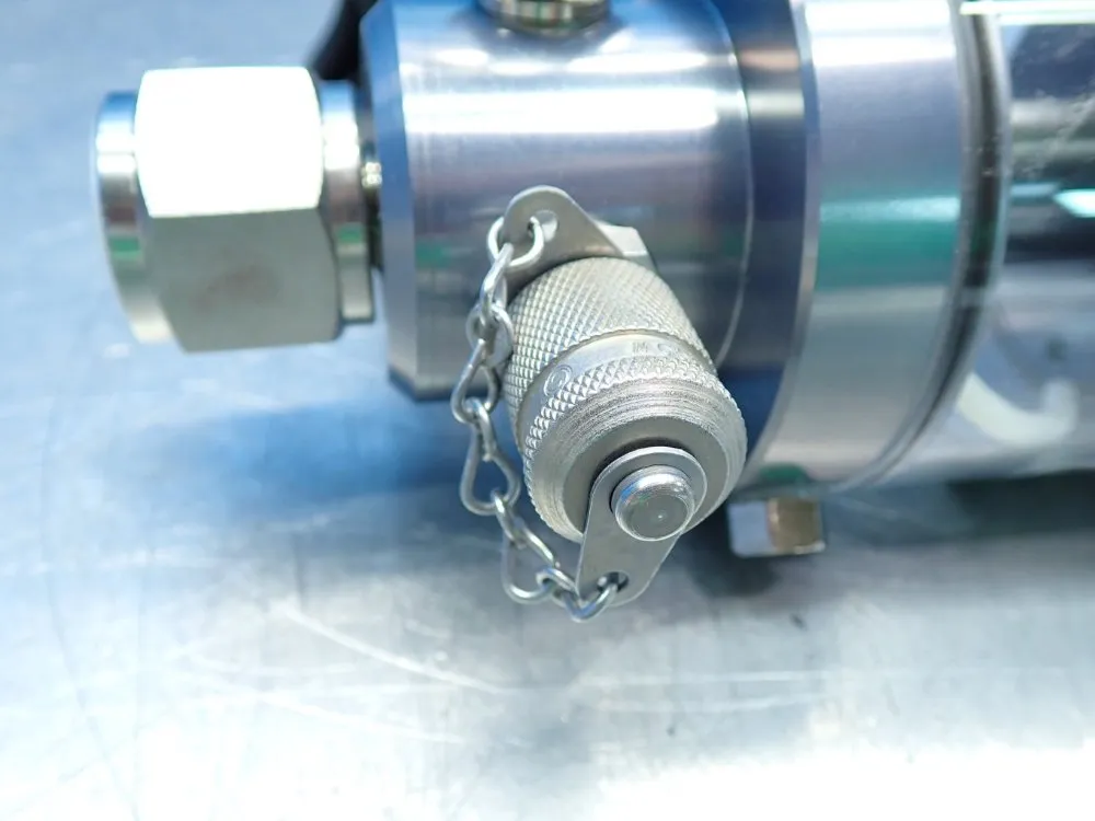 Wika 1000bar 14,500psi Max Hydraulic Hand Pump - Cpp1000-h-p-zzz-z-zz