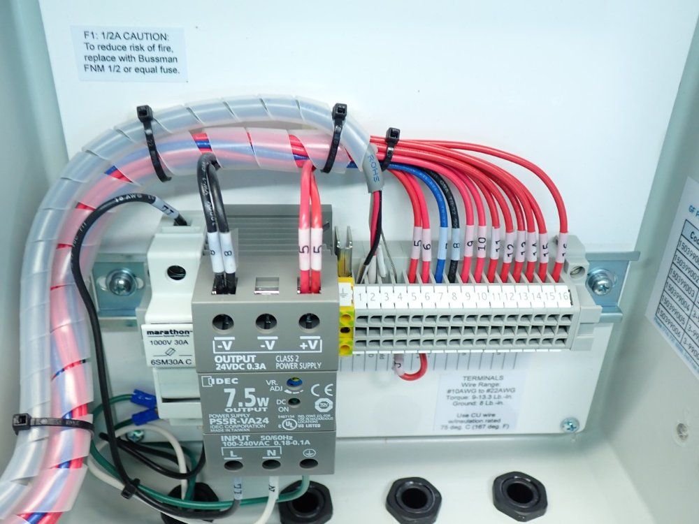 +gf+ 12 X 10 X 4.75 Gf Signet 9900 Transmitter - 3-9900-1p-393-s-1-1-4