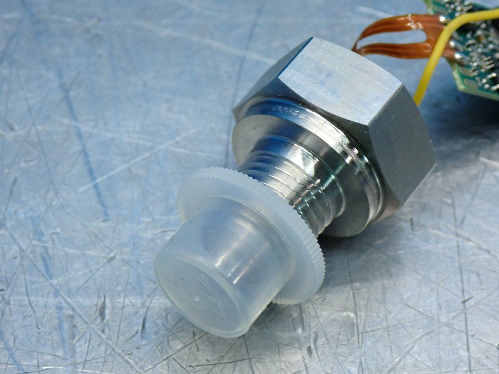 American Sensor Technologies 0-2000psi Pressure Transducer - Ast4300a02000p3l0000