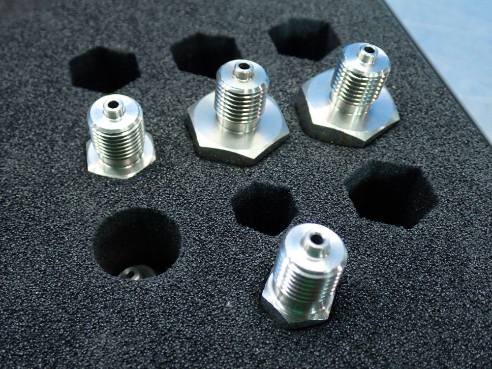 Wika 1000bar (14,500psi) Hydraulic Hand Test Pump - Cpp1000-h-p-ncz-z-zz