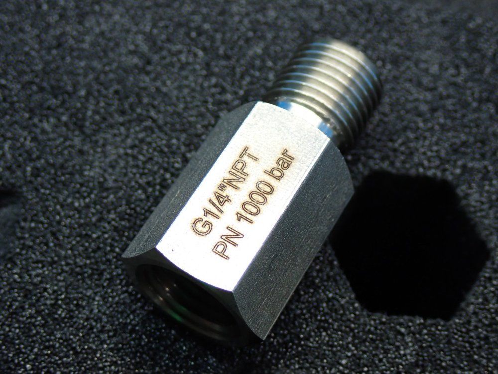 Wika 1000bar (14,500psi) Hydraulic Hand Test Pump - Cpp1000-h-p-ncz-z-zz