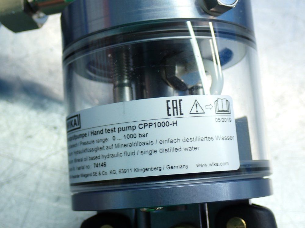 Wika 1000bar (14,500psi) Hydraulic Hand Test Pump - Cpp1000-h-p-ncz-z-zz