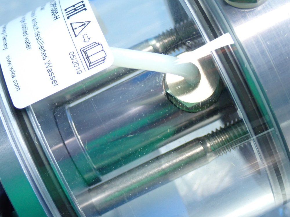 Wika 1000bar (14,500psi) Hydraulic Hand Test Pump - Cpp1000-h-p-ncz-z-zz