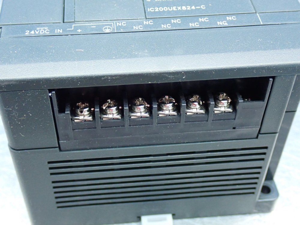 General Electric Versamax Micro Analog Expansion Unit - Ic200uex824-c