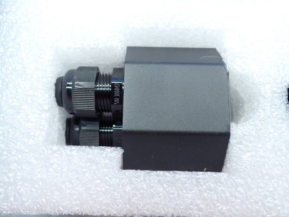 Flir Systems Flir Ax5 Environmental Enclosure Unit - T199698