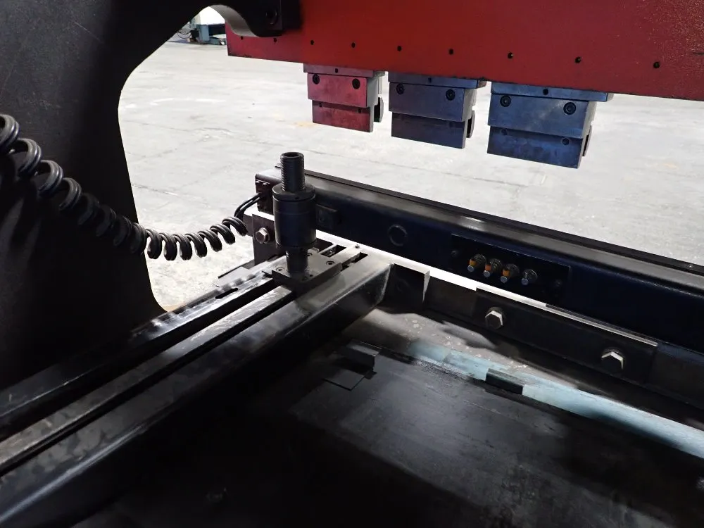 Amada 88 Ton X 94" Press Brake - Rg-80