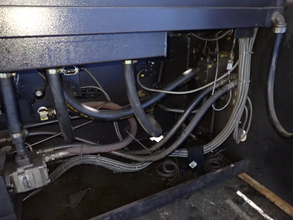 Amada 88 Ton X 94" Press Brake - Rg-80