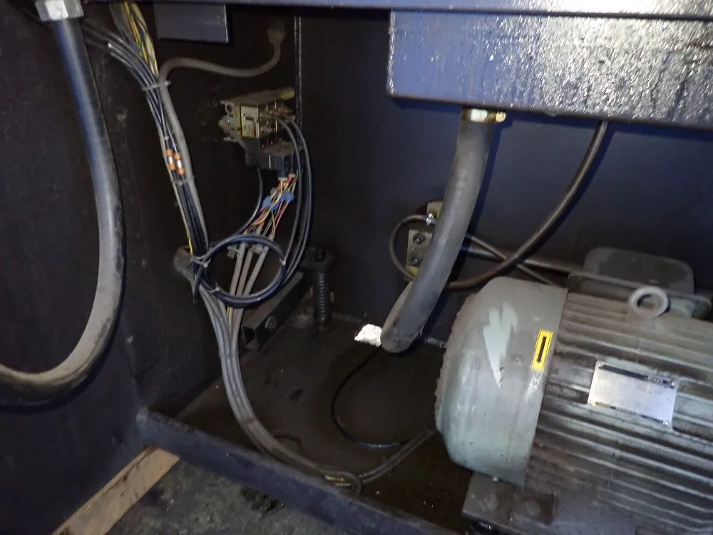 Amada 88 Ton X 94" Press Brake - Rg-80