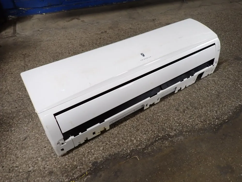 Friedrich 17000 Btu/h Air Conditioner - Mw18c3j