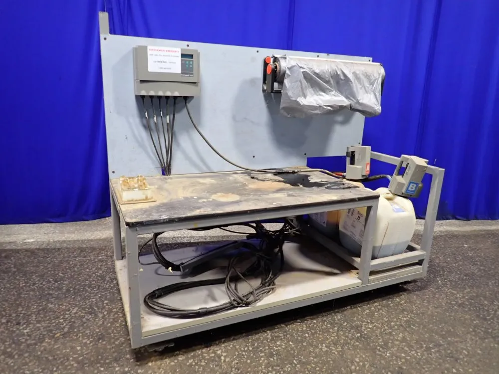 FOAM PACKING STATION
