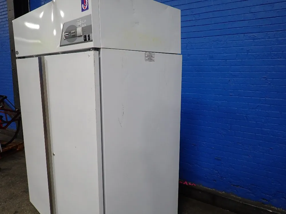 Norlake Scientific Commercial Refrigerator - Nsr1522wsw/8