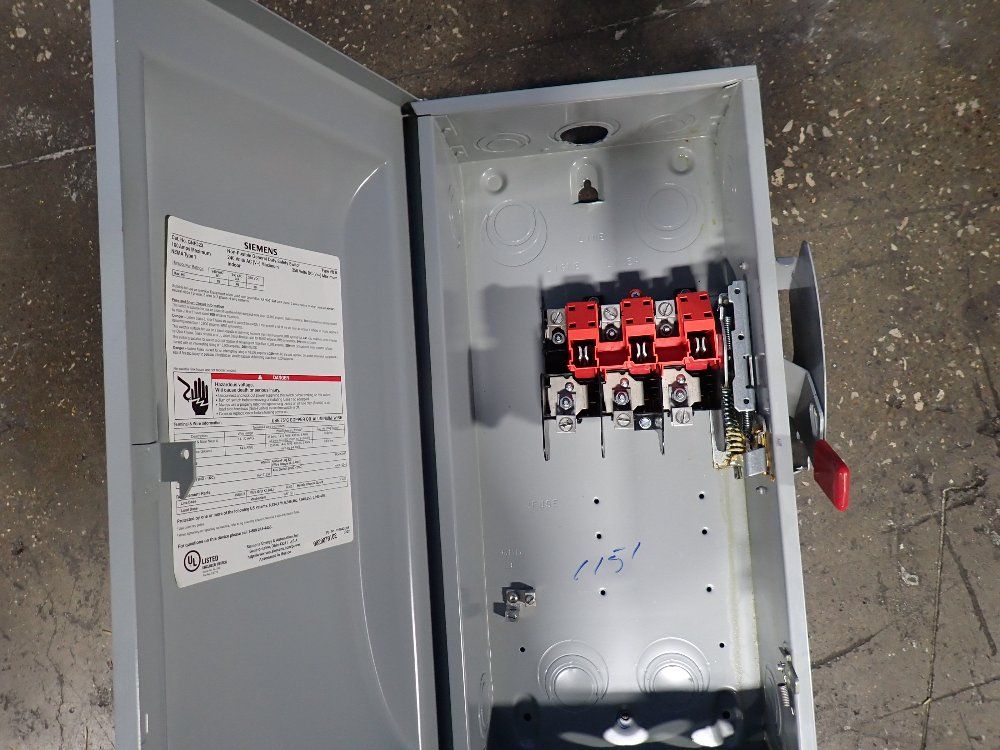 Siemens 100 Amp / 240 Vac Non Fusible Disconnect