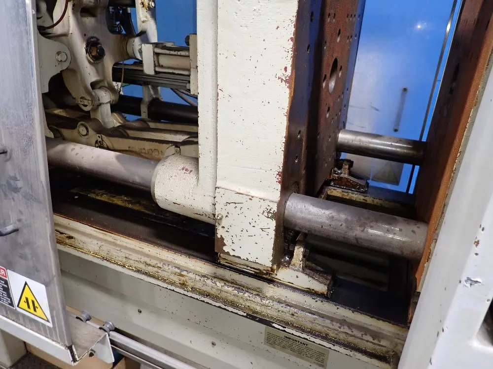 Negri Bossi Injection Molder - V110-375