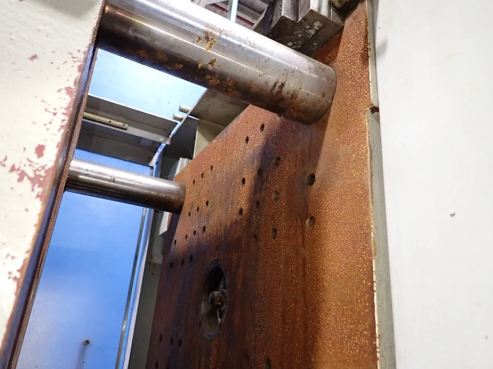 Negri Bossi Injection Molder - V110-375