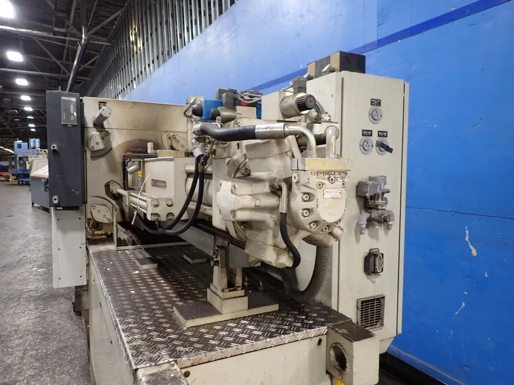 Negri Bossi Injection Molder - V110-375