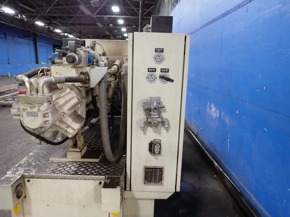 Negri Bossi Injection Molder - V110-375