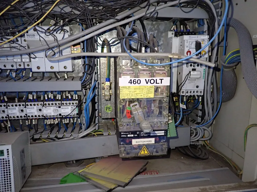 Negri Bossi Injection Molder - V110-375