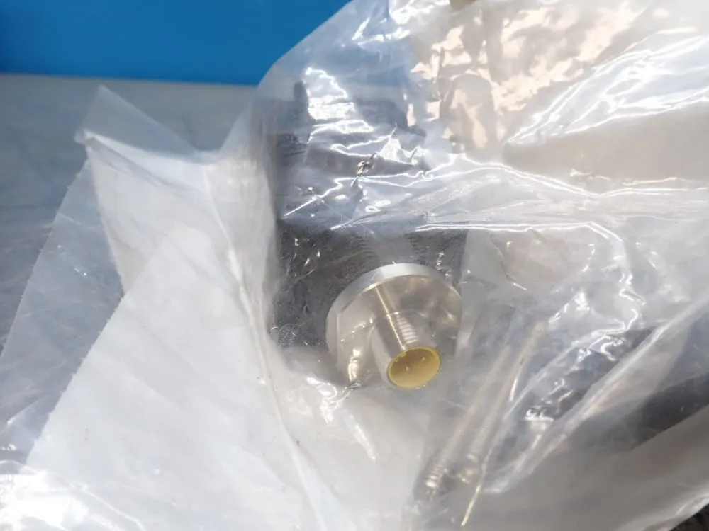 Allen-bradley Photoelectric Sensor - 42grf-9000-qd