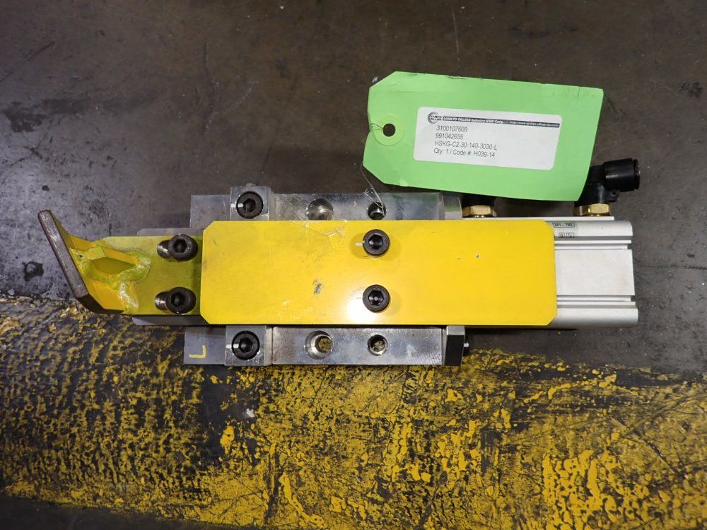 Sankyo Oilless Industry Linear Guide - Hskg-c2-30-140-3030-l