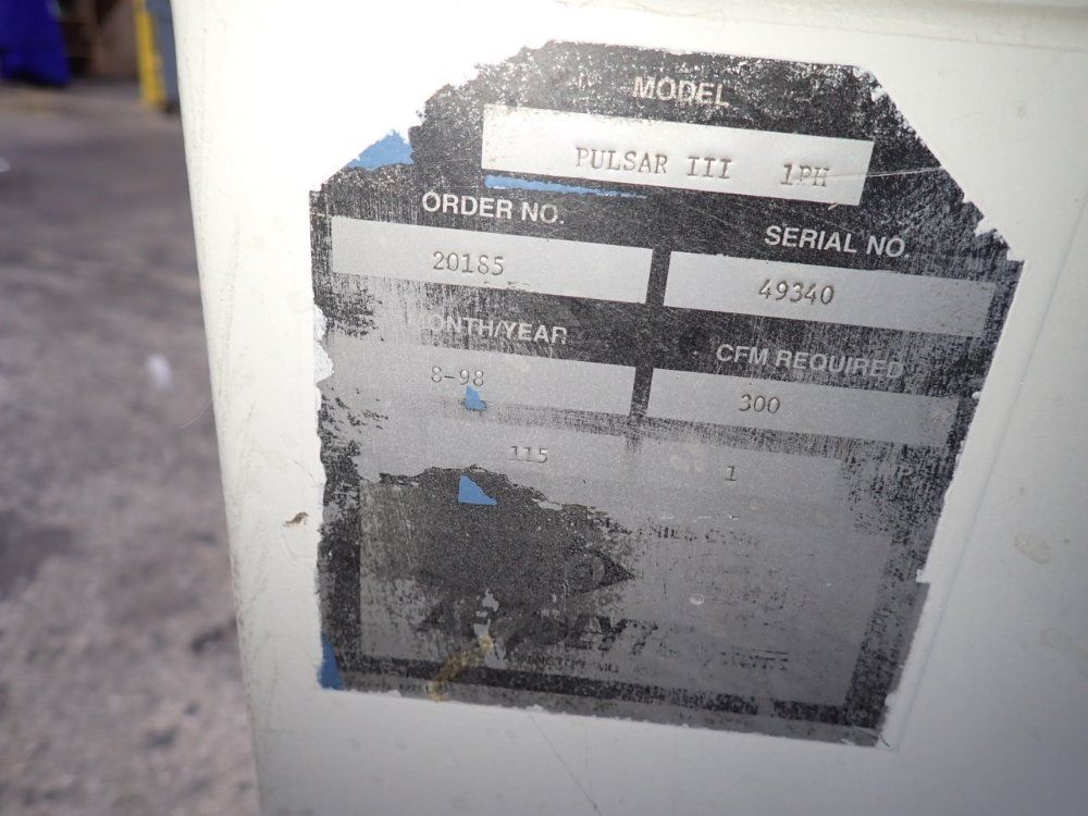 Clemco Industries Corp 36"x36"x38" Blast Cabinet - Pulsar Iii