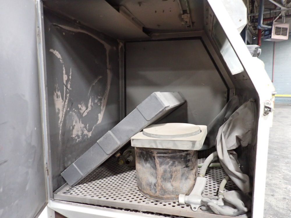 Clemco Industries Corp 36"x36"x36" Blast Cabinet - Pulsar Iii