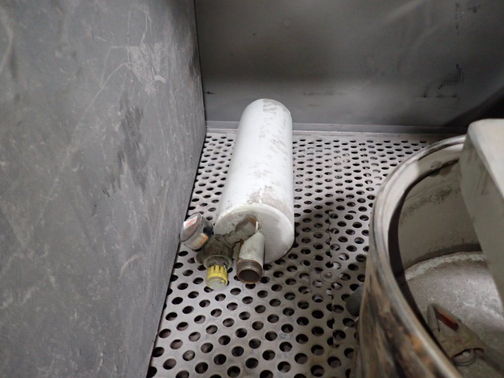 Clemco Industries Corp 36"x36"x36" Blast Cabinet - Pulsar Iii