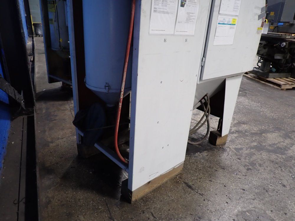 Clemco Industries Corp 36"x36"x36" Blast Cabinet - Pulsar Iii