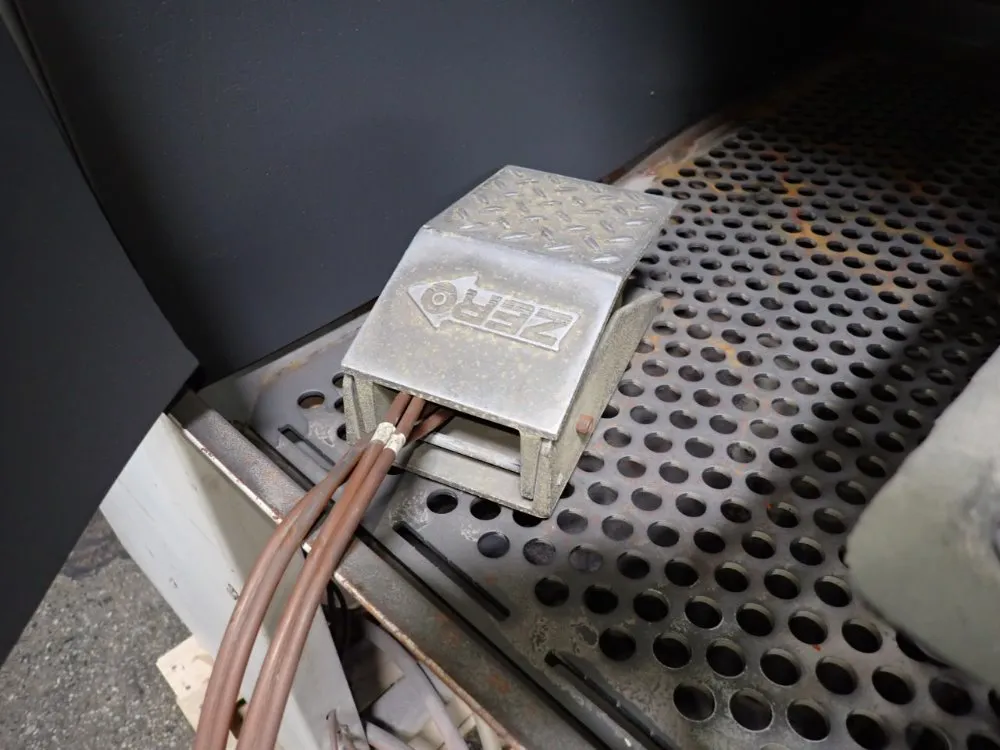 Clemco Industries Corp 36"x36"x39" Blast Cabinet - Pulsar Iii