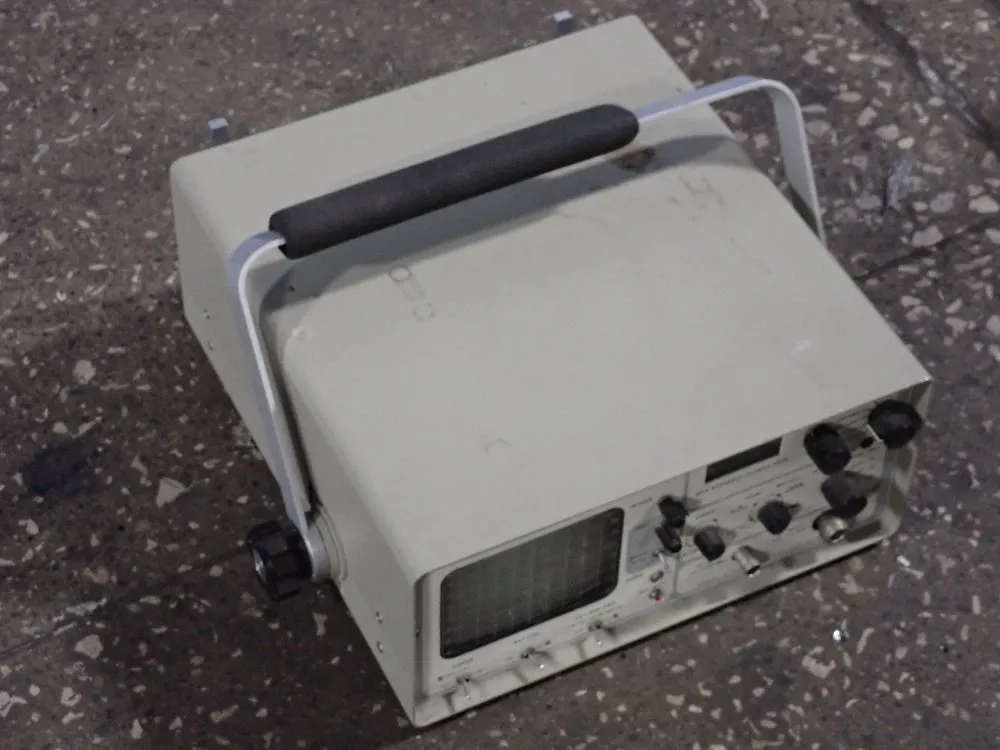 Avcom Portable Spectrum Analyzer - Psa-37d