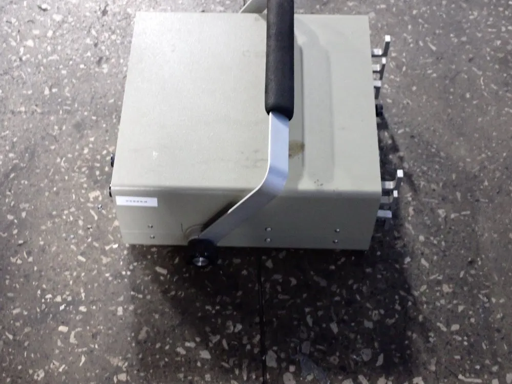 Avcom Portable Spectrum Analyzer - Psa-37d