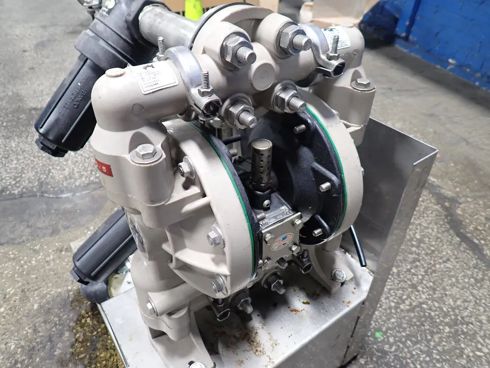 Ingersoll-rand 8.3 Bar Double Diaphragm Pump - 6661a3-344-c5