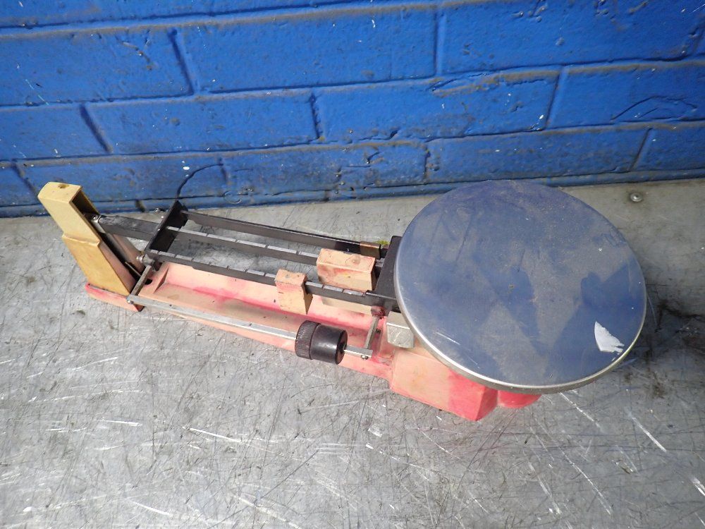 Ohaus 5 Lbs 2 Oz Triple Beam Balance