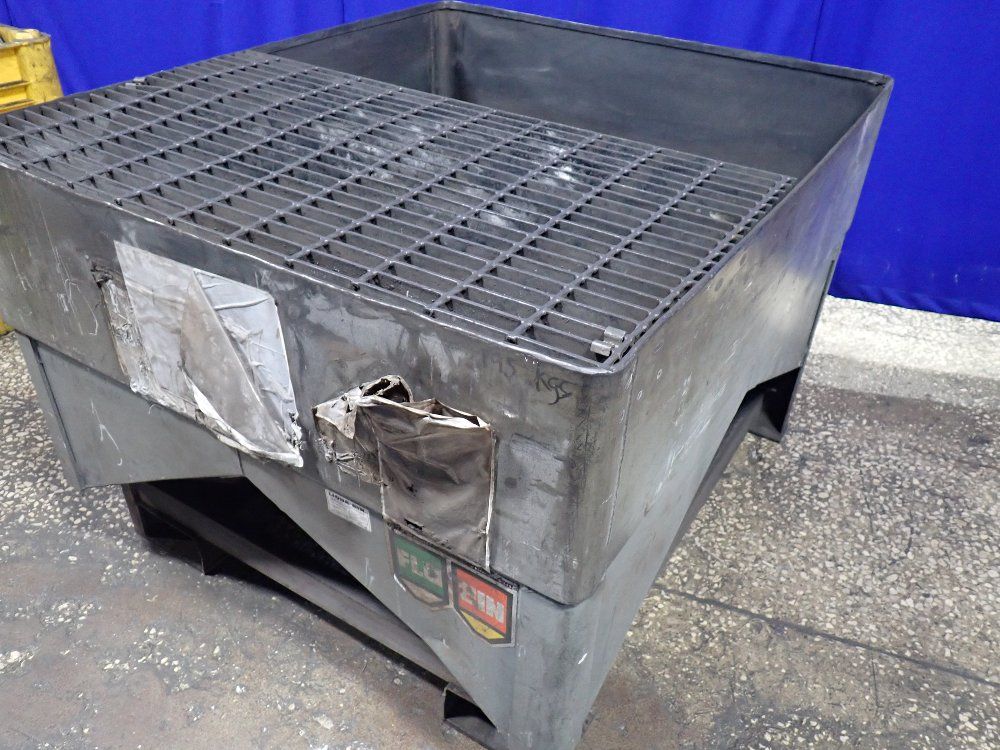 Fabricate Metals Flow Bin