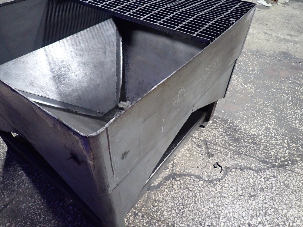 Fabricate Metals Flow Bin