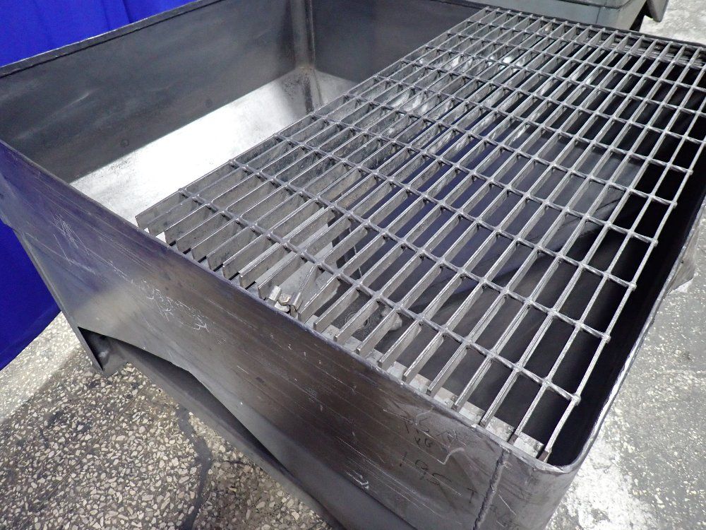 Fabricate Metals Flow Bin