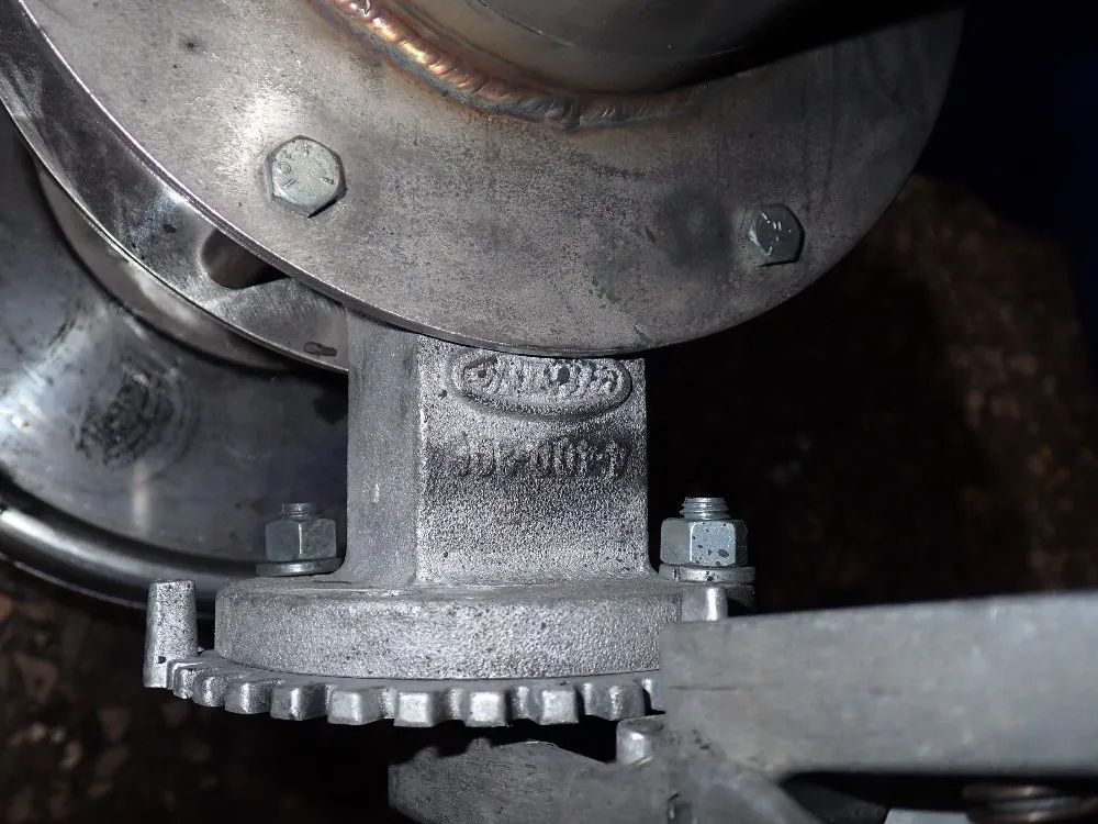 Ultra Flow 13"x13"x13" Vacuum