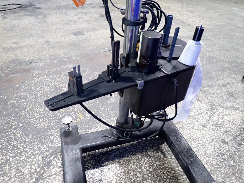 Avery Labeling Machine - 1120e Modular