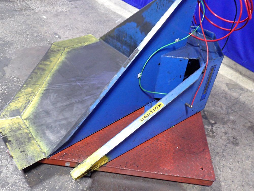 Hercules 50"x50" Tipper