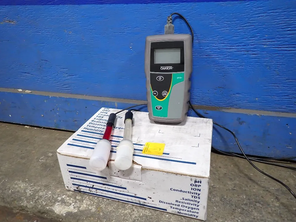 Oakton Ph 6 Meter - 35613-22