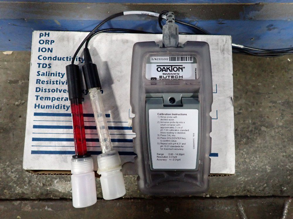 Oakton Ph 6 Meter - 35613-22