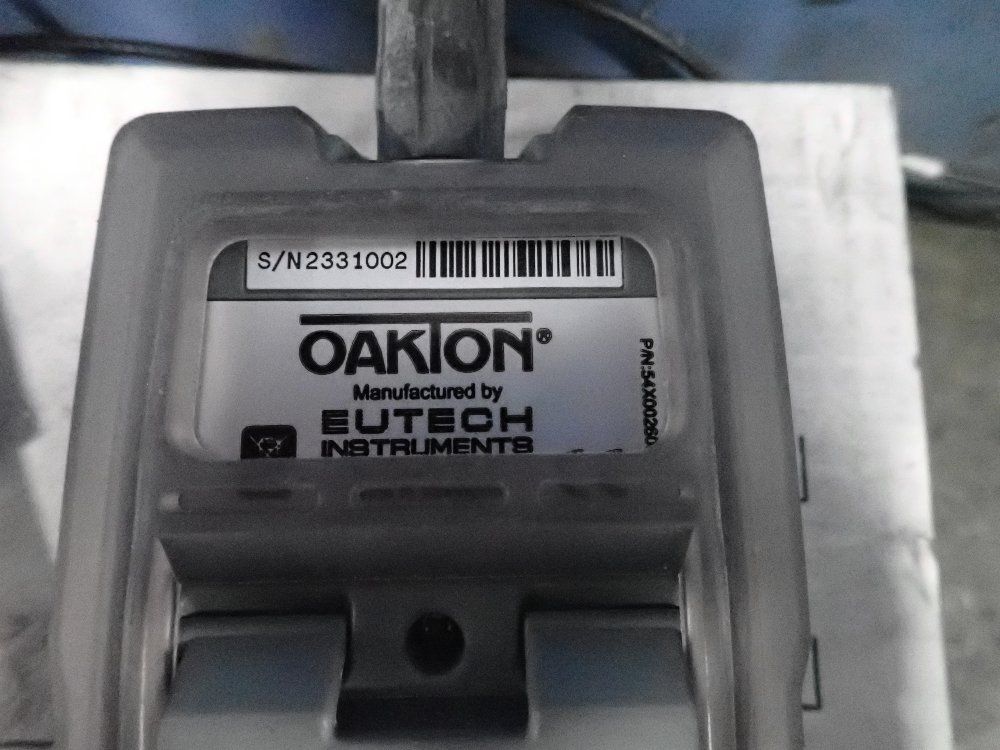 Oakton Ph 6 Meter - 35613-22