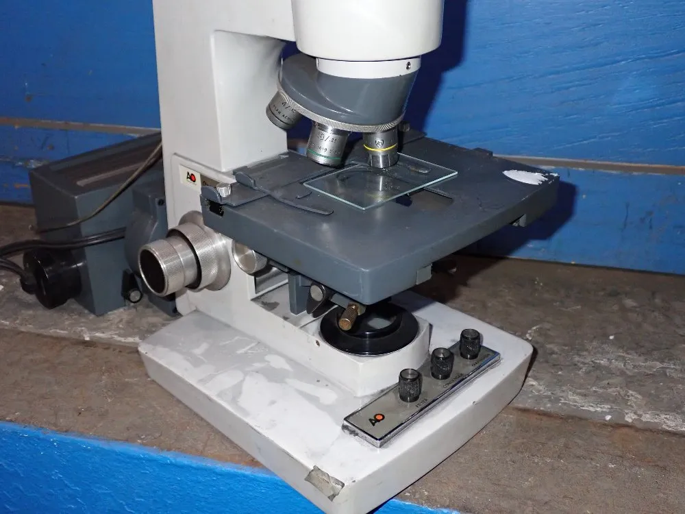 American Optical Microscope - 120 Microstar
