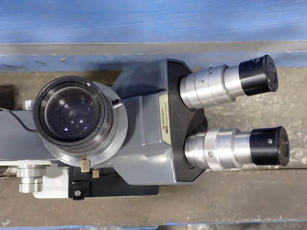 American Optical Microscope - 120 Microstar