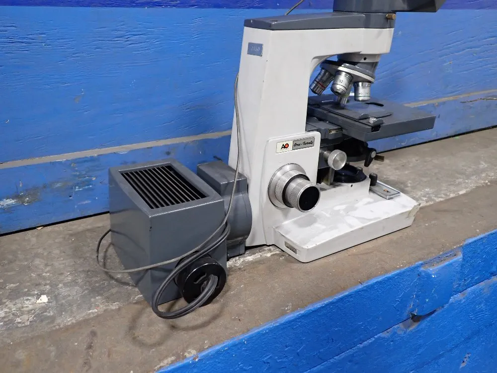 American Optical Microscope - 120 Microstar