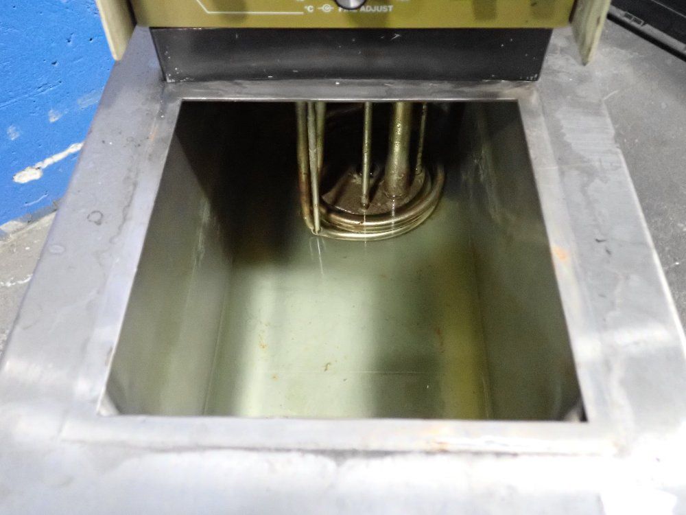 Fisher Scientific Refrigerated Circulator - 910