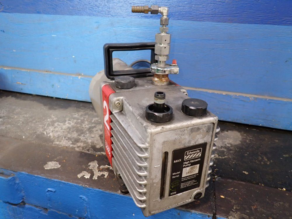 Edwards 1/3 Hp Vacuum Pump - E2m2